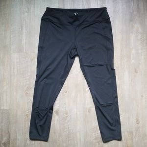 XL yoga pant with slits in the front